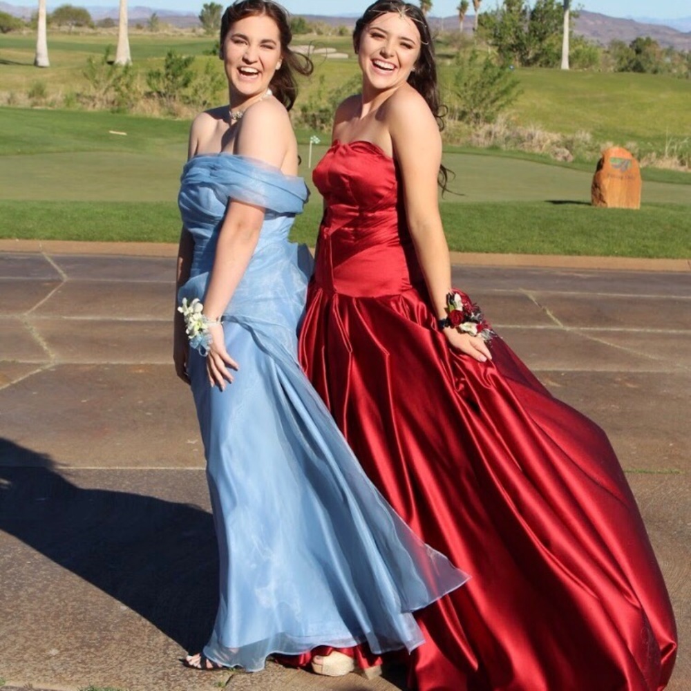 Blue prom dress